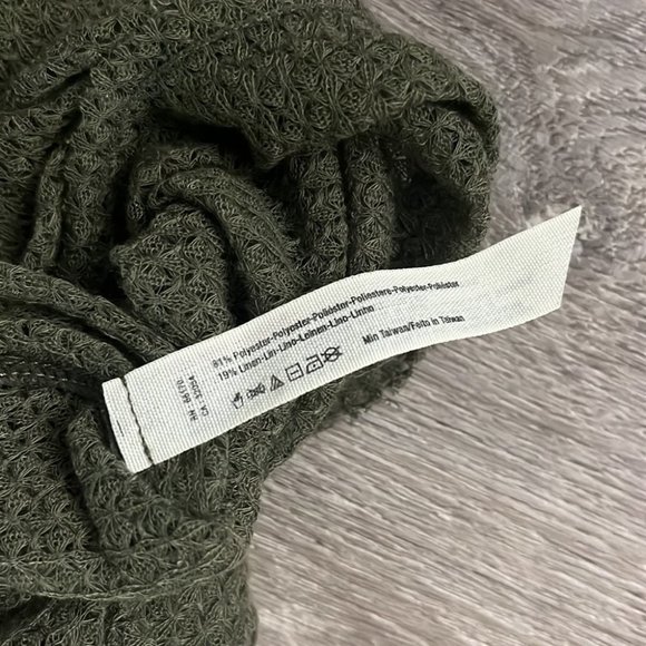 INTIMATELY Free People long sleeve green top size  M - Picture 2 of 4